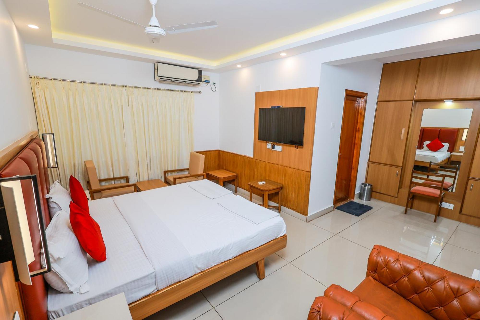 Hotel Janardana Udupi Zewnętrze zdjęcie