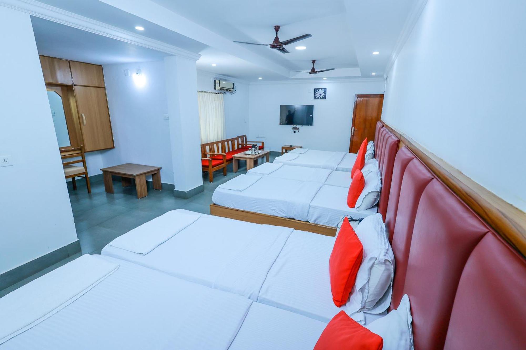Hotel Janardana Udupi Zewnętrze zdjęcie