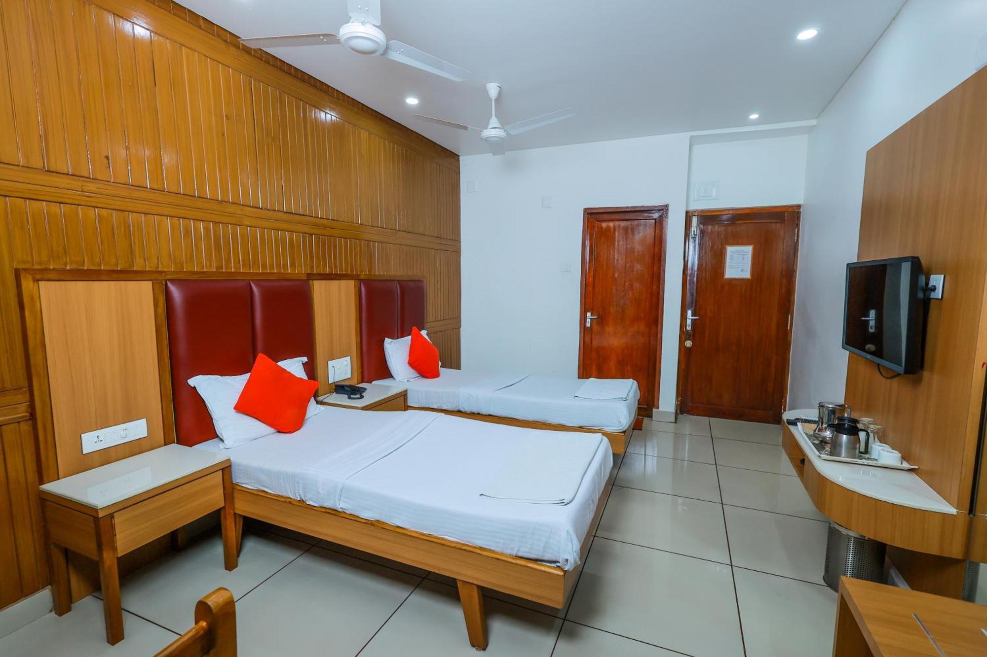 Hotel Janardana Udupi Zewnętrze zdjęcie
