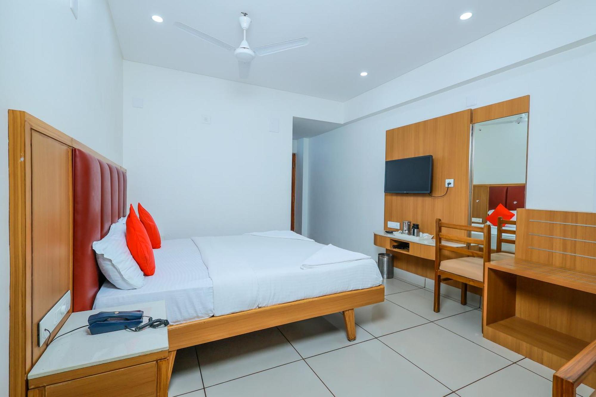 Hotel Janardana Udupi Zewnętrze zdjęcie
