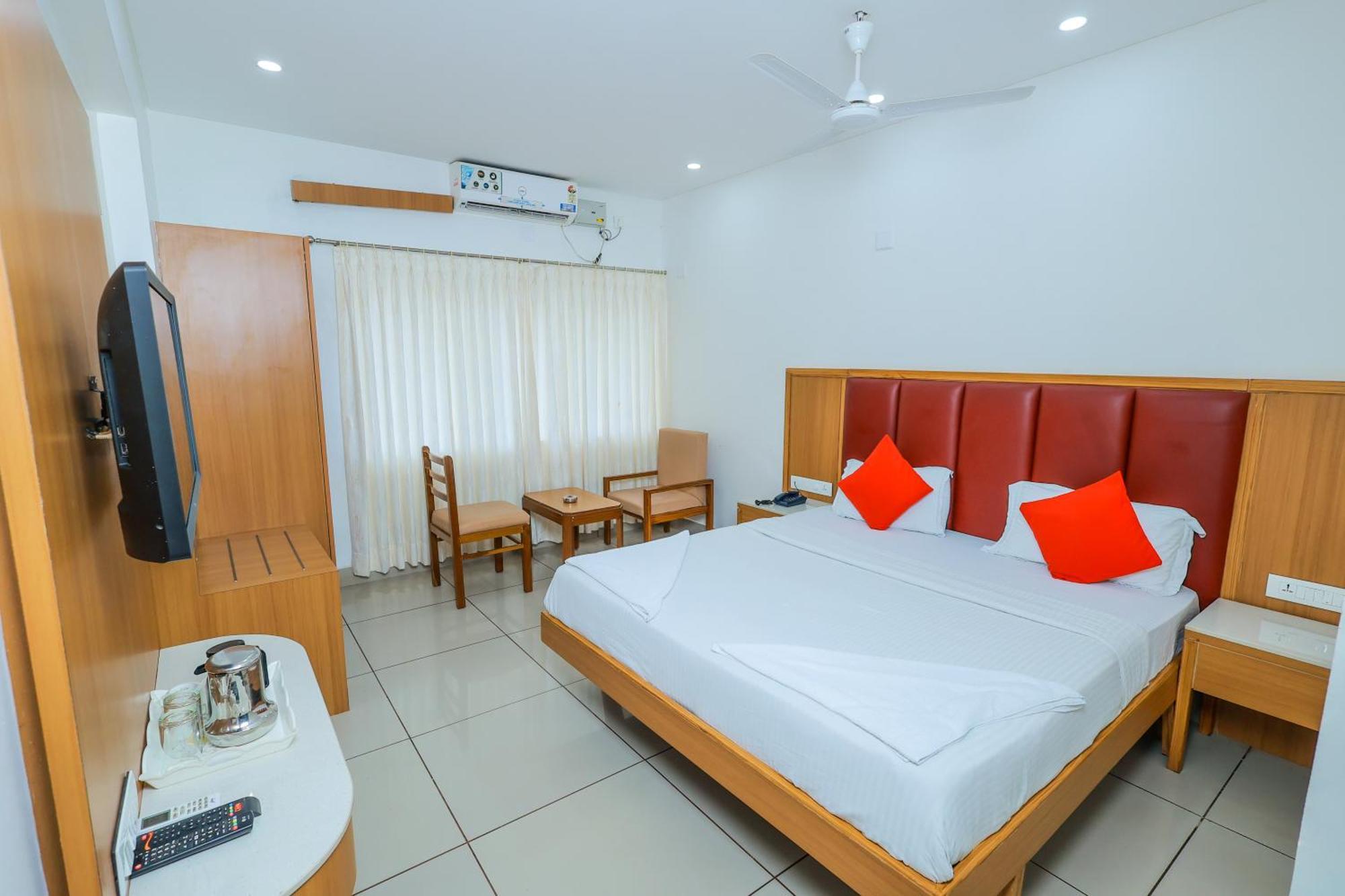 Hotel Janardana Udupi Zewnętrze zdjęcie